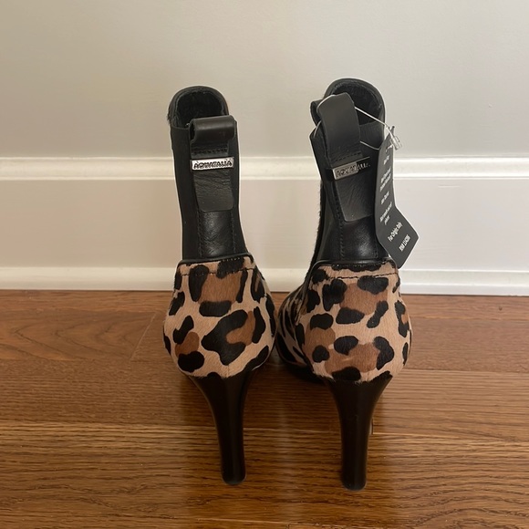 Aquatalia leather/fur boots. Size 5 1/2. New with tags attached. Made in Italy. - Picture 3 of 5